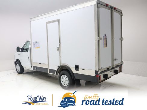 Used 2023 Ford E-350 and Econoline 350 Super Duty w/ Power Windows & Locks Group RWD image 5