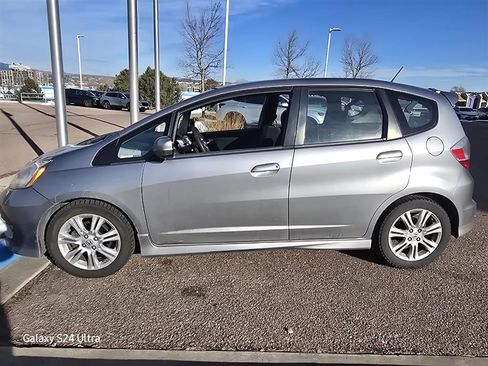Used 2010 Honda Fit Sport image 21