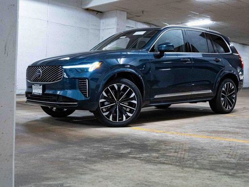 New 2026 Volvo XC90 B6 Plus w/ Protection Package Premier image 1