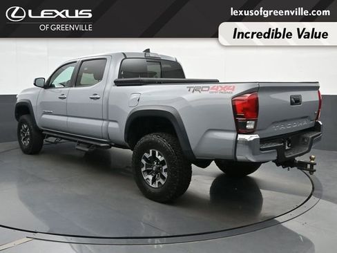 Used 2019 Toyota Tacoma TRD Off-Road AWD/4WD image 6