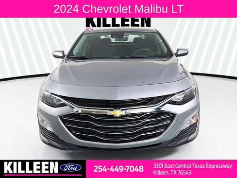 Used 2024 Chevrolet Malibu LT image 2