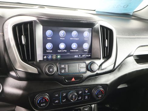 Used 2021 GMC Terrain SLT image 26