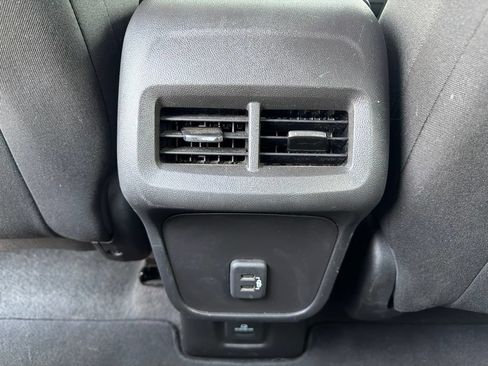 Used 2024 Chevrolet Equinox LT AWD/4WD image 19