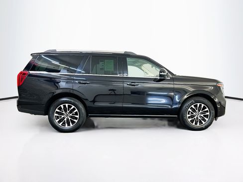 Used 2025 Ford Expedition Platinum AWD/4WD image 10