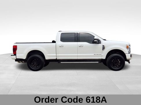 Used 2022 Ford F350 Lariat w/ Lariat Ultimate Package AWD/4WD image 3
