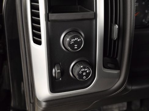 Used 2017 GMC Sierra 1500 SLE image 26