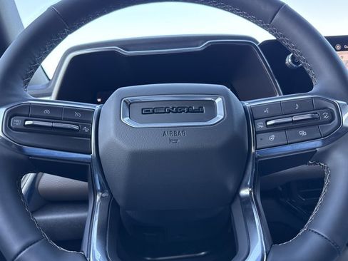 New 2026 GMC Canyon Denali w/ LPO, Black Badging Package AWD/4WD image 23