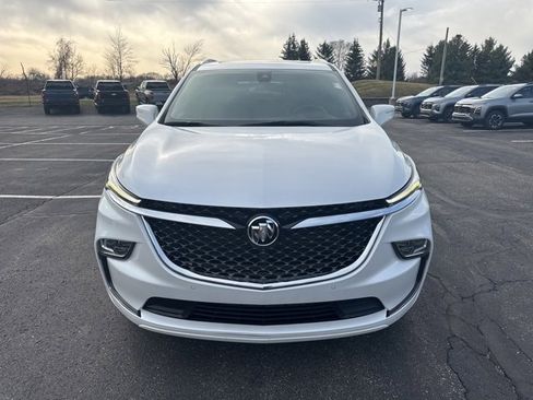 Used 2023 Buick Enclave Avenir image 8