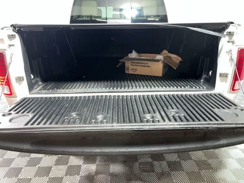 Used 2016 RAM 1500 Laramie image 29