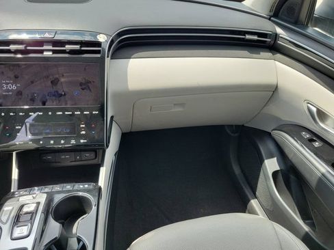 Used 2024 Hyundai Tucson Limited FWD image 18