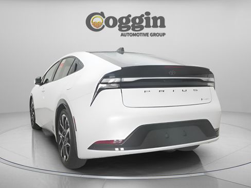 New 2026 Toyota Prius Plug-In Hybrid image 12