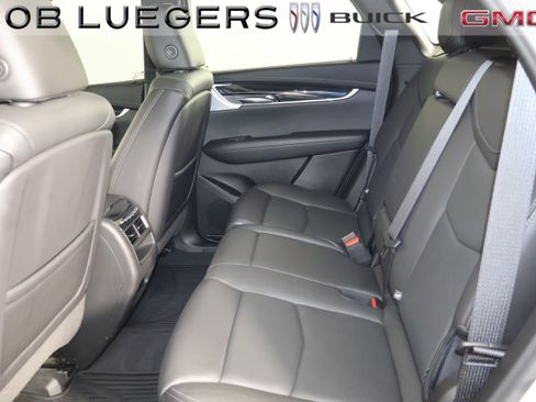 Used 2020 Cadillac XT5 Premium Luxury FWD image 10