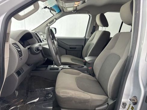 Used 2015 Nissan Xterra X image 23