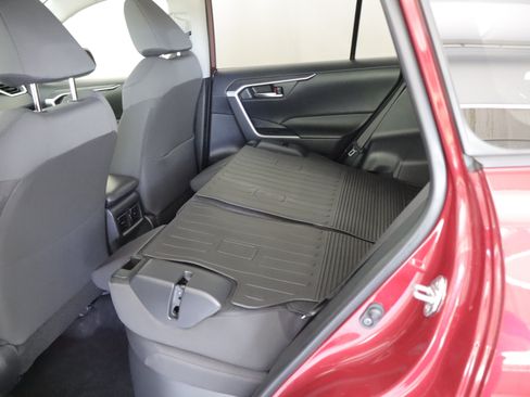 Used 2025 Toyota RAV4 XLE w/ Convenience Package AWD/4WD image 22