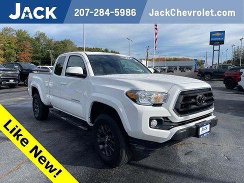 Used 2022 Toyota Tacoma SR5 image 1