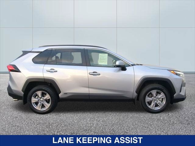 Used 2025 Toyota RAV4 XLE w/ Weather Package AWD/4WD image 6