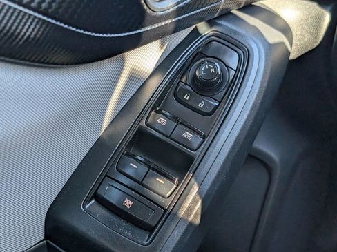 Used 2018 Subaru Crosstrek 2.0i Premium image 24