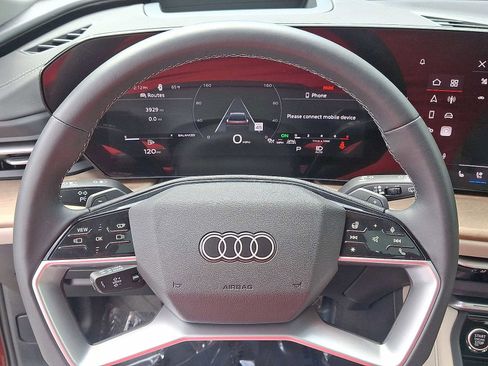 Used 2025 Audi Q5 Premium w/ Premium Plus AWD/4WD image 16