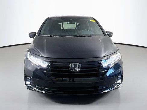 Used 2024 Honda Odyssey Sport image 3