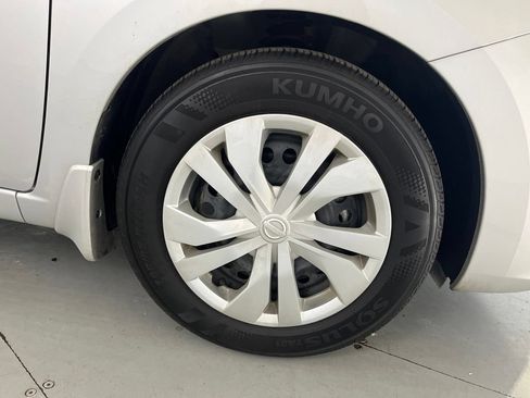Used 2025 Nissan Versa S w/ Trunk Package FWD image 16
