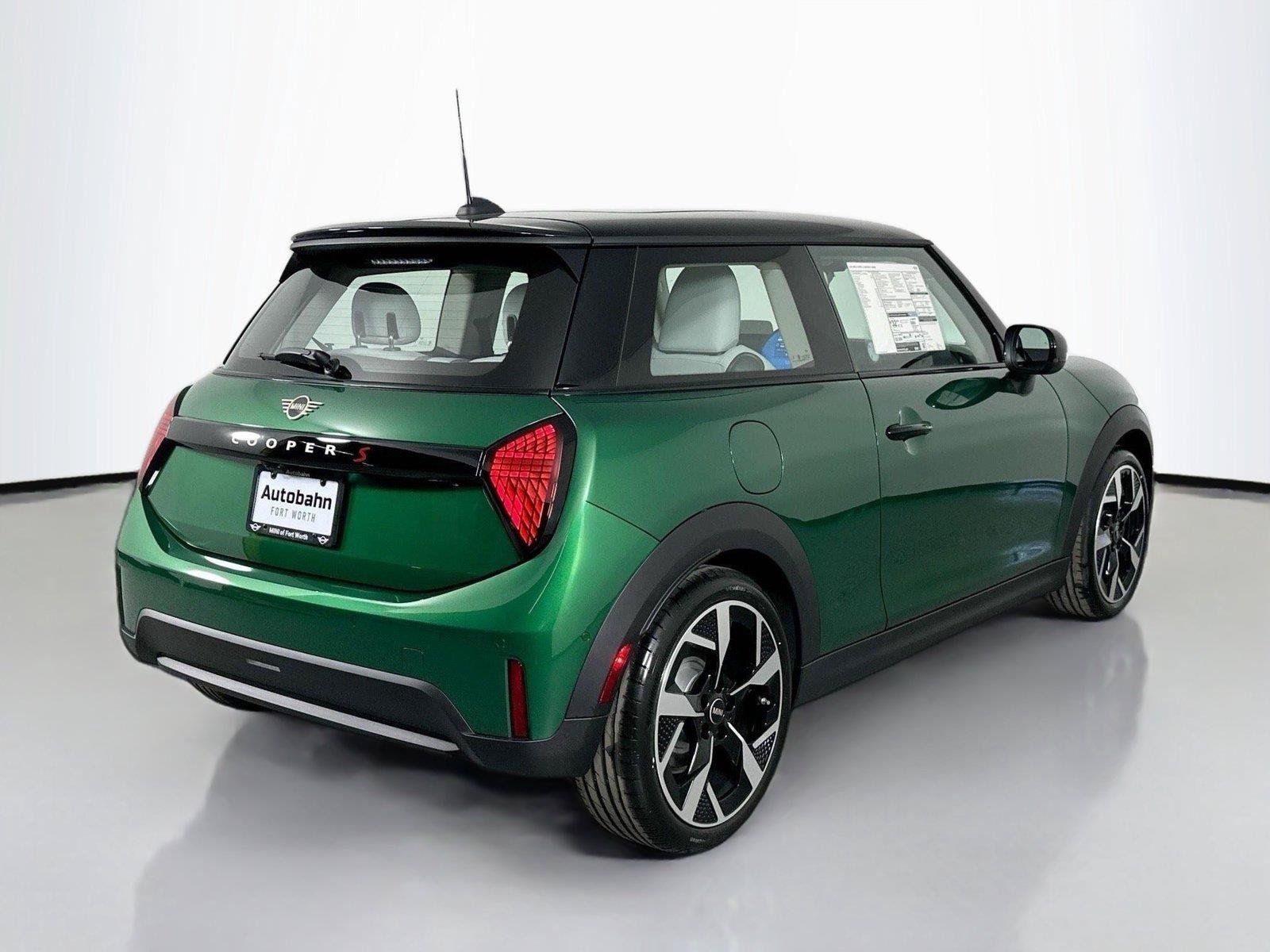 Used 2025 MINI Cooper S FWD image 4