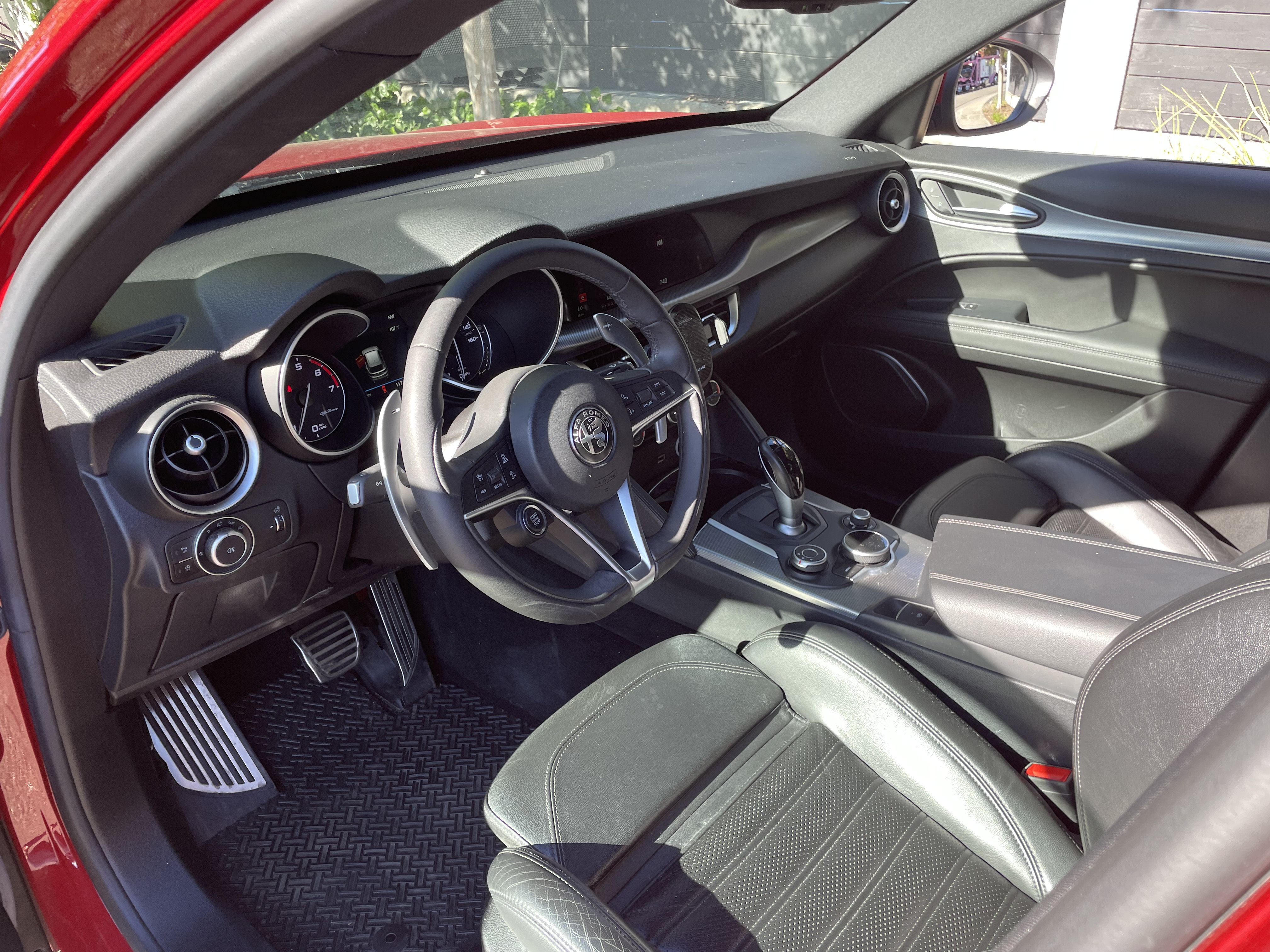 Used 2018 Alfa Romeo Stelvio Ti Sport AWD/4WD image 13