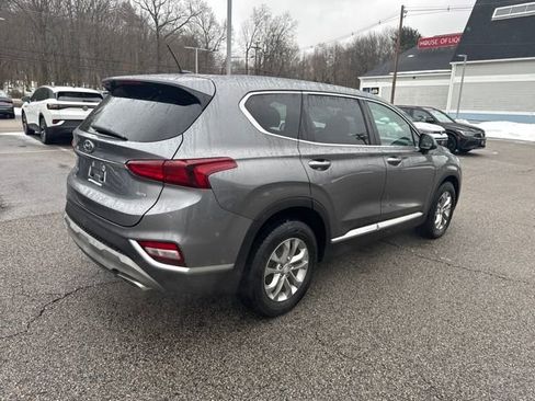 Used 2019 Hyundai Santa Fe SE image 8