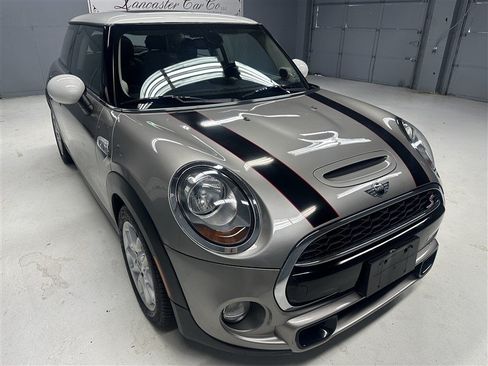 Used 2018 MINI Cooper S FWD image 9