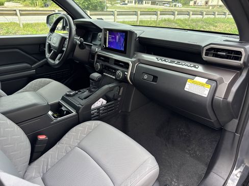 New 2025 Toyota Tacoma SR5 AWD/4WD image 32