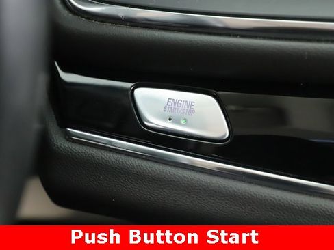 Used 2023 Buick Enclave Avenir image 23