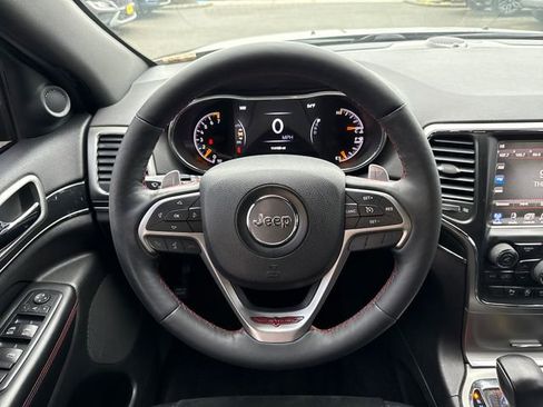 Used 2017 Jeep Grand Cherokee Trailhawk image 30