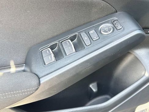 Certified 2025 Honda Civic LX image 18