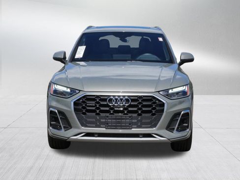 Used 2023 Audi Q5 2.0T Premium Plus w/ Premium Plus Package AWD/4WD image 2