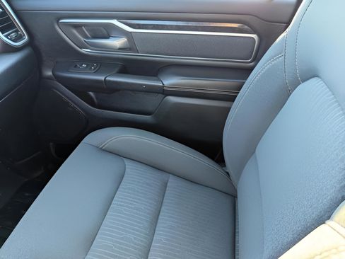 Used 2019 RAM 1500 Big Horn AWD/4WD image 25
