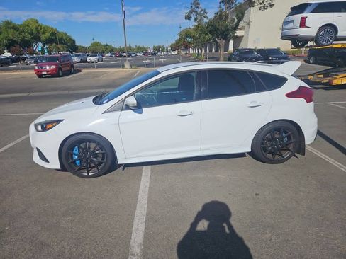 Used 2016 Ford Focus RS AWD/4WD image 4