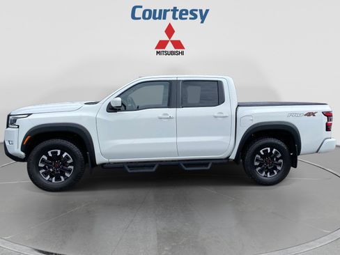 Used 2023 Nissan Frontier PRO-4X w/ Technology Package AWD/4WD image 2