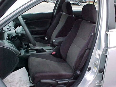 Used 2009 Honda Accord LX image 12