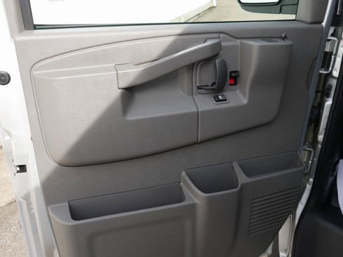New 2025 Chevrolet Express 2500 w/ Enhanced Convenience Package RWD image 21