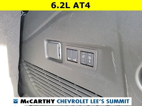 Used 2024 GMC Yukon AT4 w/ Technology Package image 43