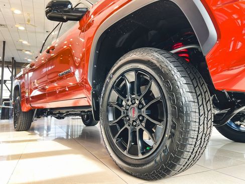 New 2025 Toyota Tundra Limited image 2