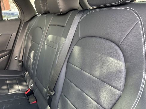 Used 2017 Mercedes-Benz GLC 300 4MATIC image 7
