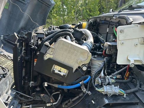 Used 2019 Ford F650 2WD Regular Cab Super Duty image 29