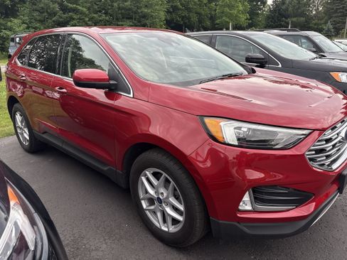 Used 2022 Ford Edge SEL w/ Convenience Package AWD/4WD image 3