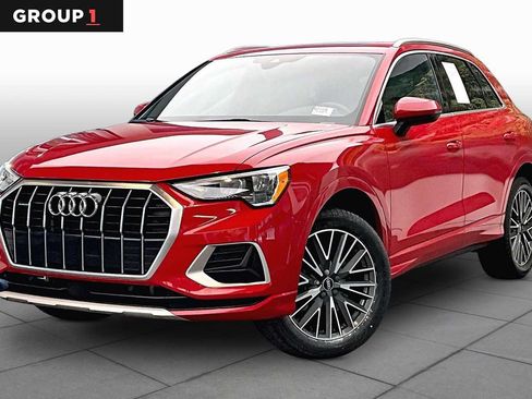 Used 2022 Audi Q3 2.0T Premium w/ Convenience Package AWD/4WD image 1