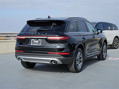 New 2026 Lincoln Corsair Premiere image 7