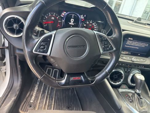 Used 2021 Chevrolet Camaro SS RWD image 13
