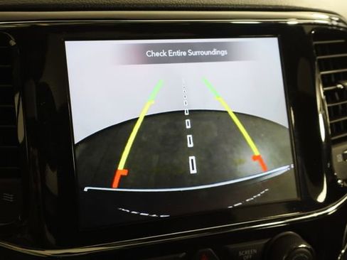 Used 2022 Jeep Grand Cherokee Limited image 38