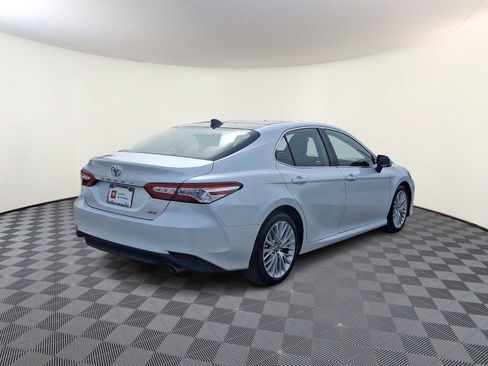 Certified 2020 Toyota Camry XLE image 6