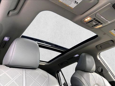 Used 2021 Toyota Highlander Platinum AWD/4WD image 17