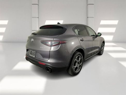 New 2025 Alfa Romeo Stelvio Sprint w/ Convenience Package image 5